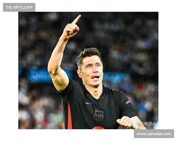 巴萨双星欧冠射手榜莱万居首的原因分析及其影响